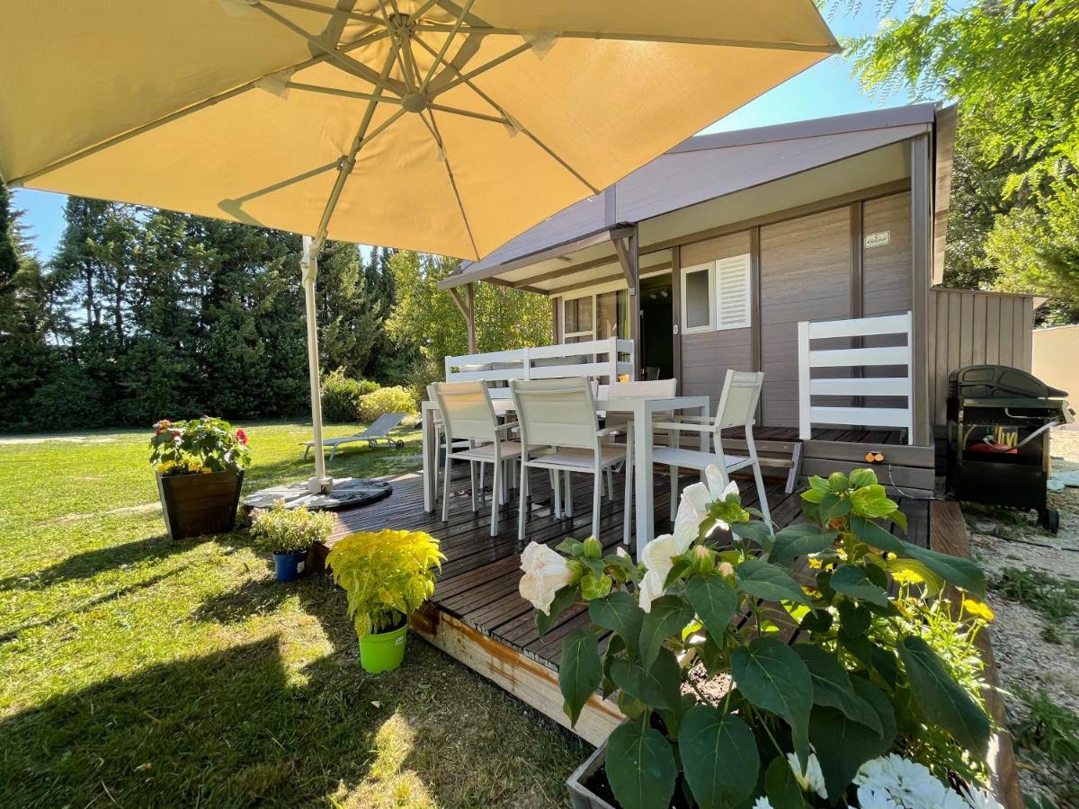 Avignon, Joli Chalet En Campagne Tres Proche De La Ville Ngoại thất bức ảnh